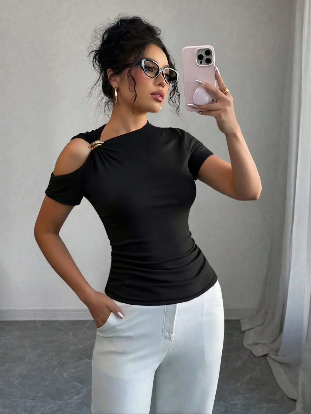 Women's Off-Shoulder T-shirt